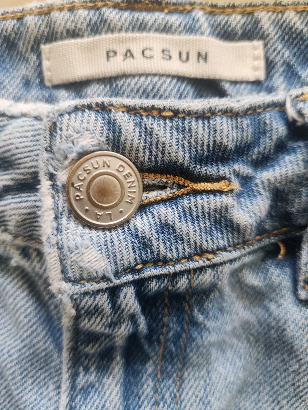 PacSun High Rise Distressed Denim Shorts Y2K Style Light Wash Approx 28 Waist